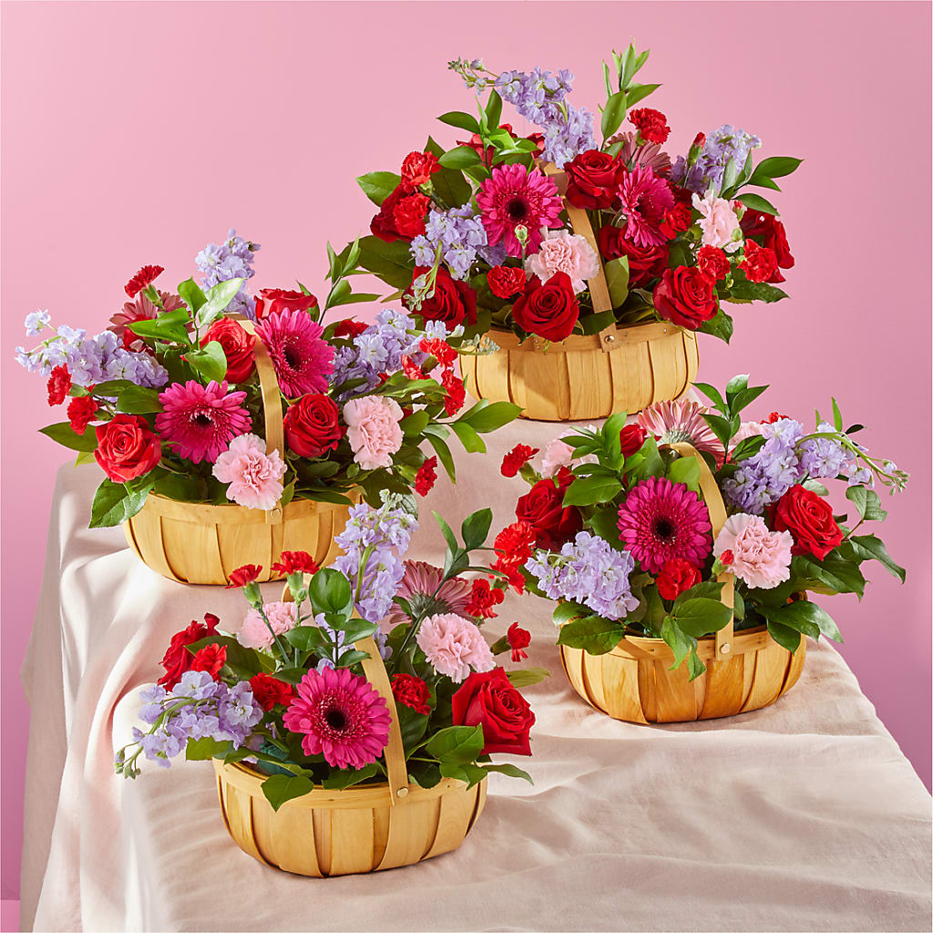 Pink Picnic Basket – The Andes Flowers Llc, Fort Myers FL