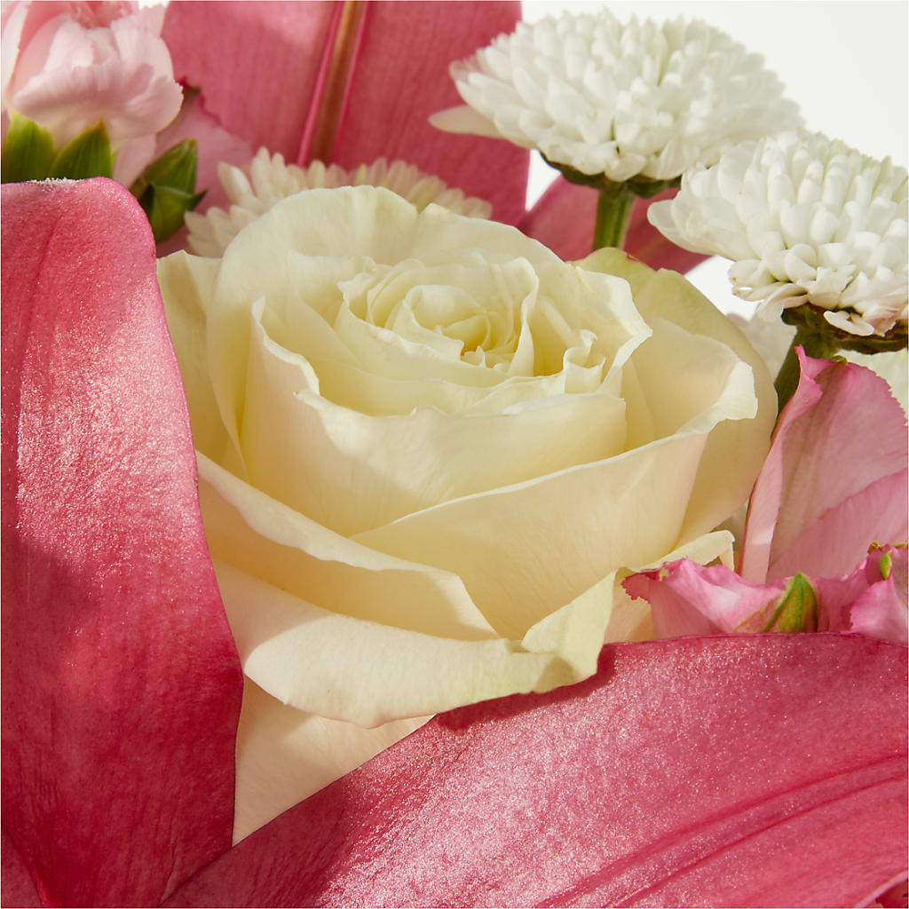 Piece of Cake Bouquet –  The Andes Flowers Llc, Fort Myers FL