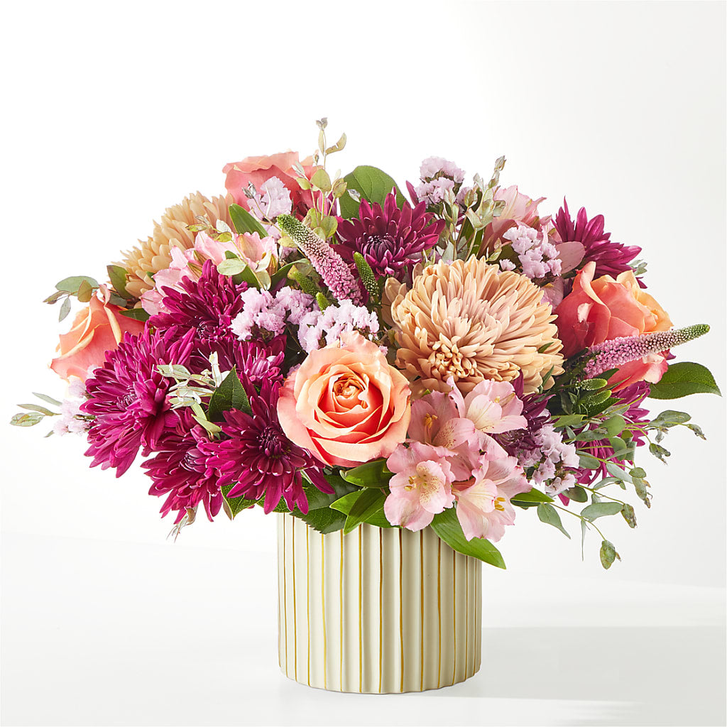 Berry Cobbler Bouquet with Ivory Vase –  The Andes Flowers Llc, Fort Myers FL